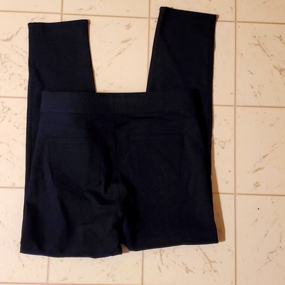 Blue Gloria Vanderbilt Avery Pull On Pant. NWOT - Picture 4 of 8